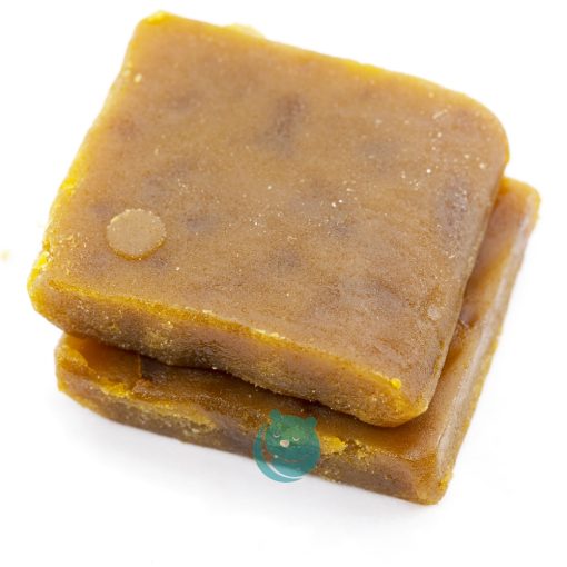 white raspberry budder cropped